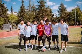 晚上21：30，广东官宣裁掉一人！敲定季后赛4外援，一人留队引质疑